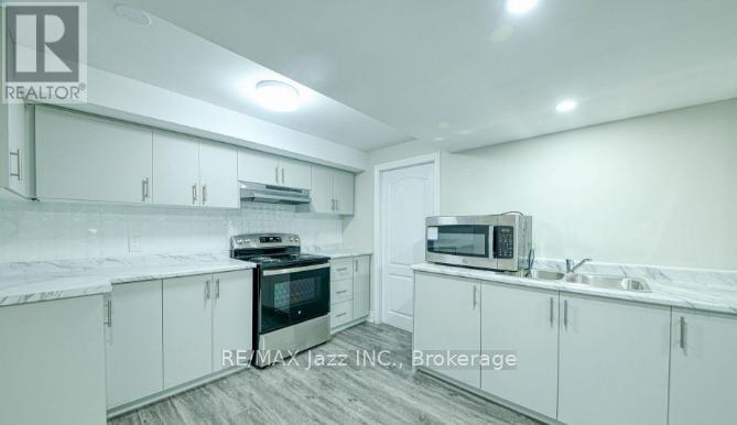 Lower - 1350 Aldergrove Drive W, Oshawa, Ontario  L1K 2Y6 - Photo 7 - E13446768