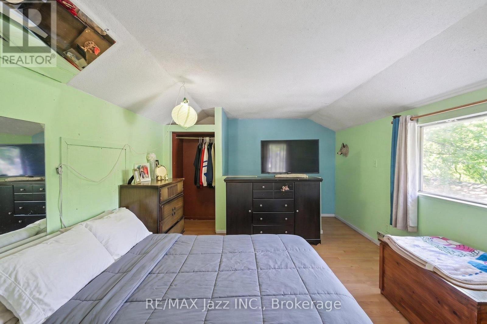 4 Hubbard Street, Georgina, Ontario  L0E 1N0 - Photo 14 - N13446672