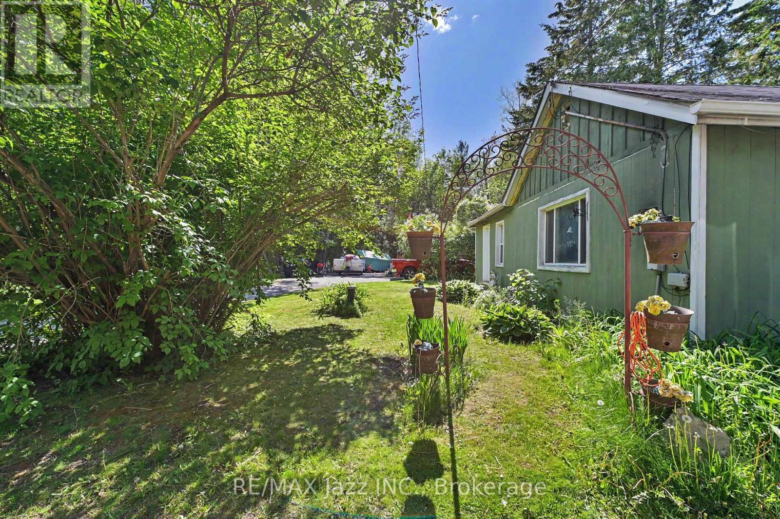 4 Hubbard Street, Georgina, Ontario  L0E 1N0 - Photo 17 - N13446672