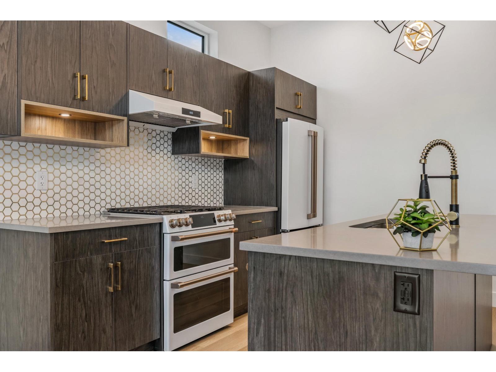 46070 First Avenue, Chilliwack Downtown, Chilliwack, British Columbia  V2P 1W1 - Photo 6 - R3135824