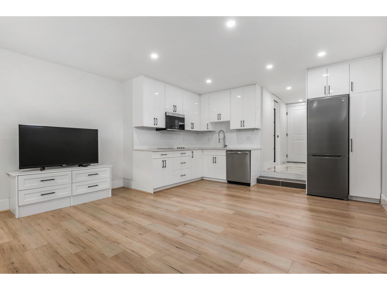 46070 First Avenue, Chilliwack Downtown, Chilliwack, British Columbia  V2P 1W1 - Photo 22 - R3135824
