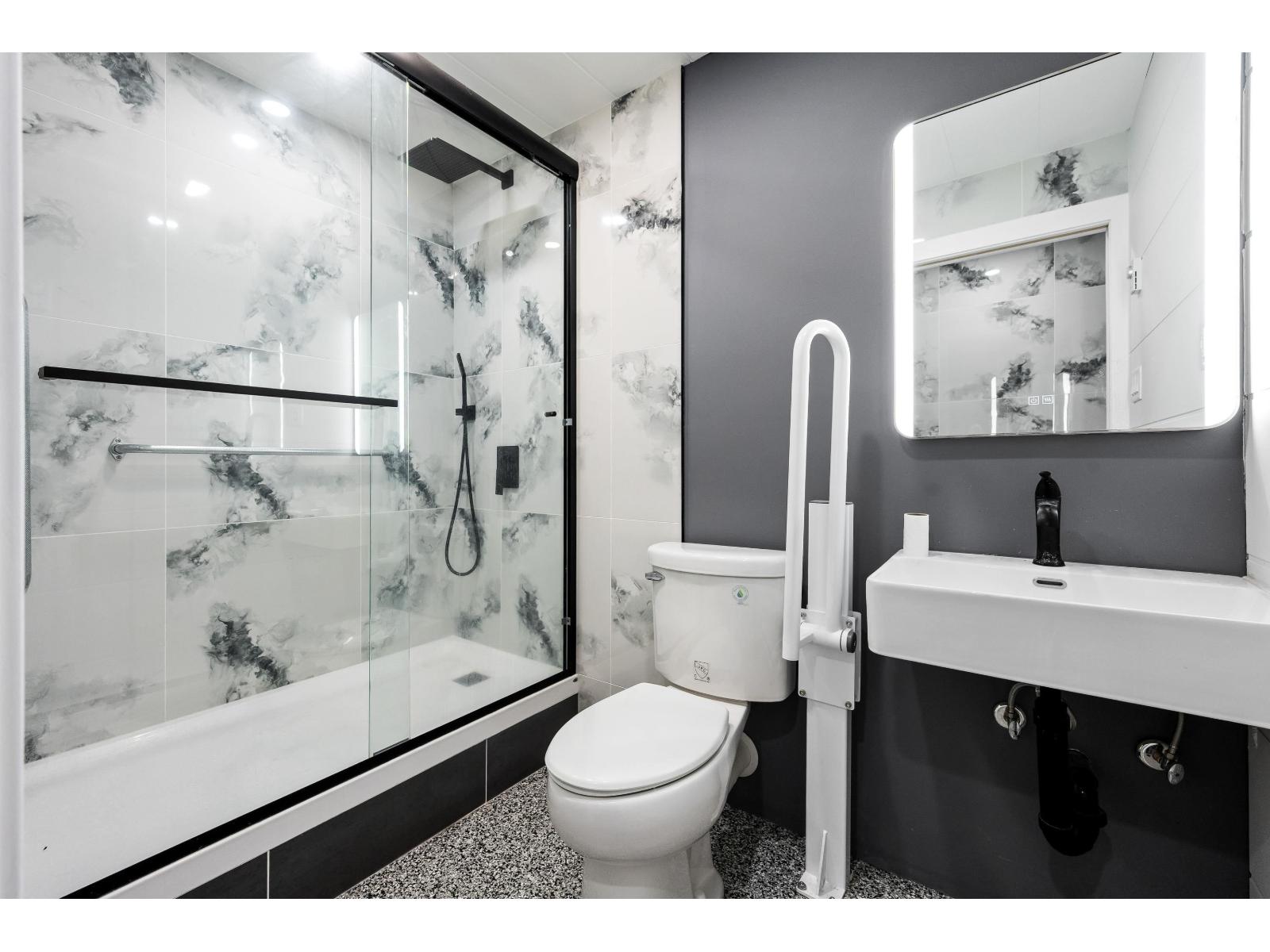 46070 First Avenue, Chilliwack Downtown, Chilliwack, British Columbia  V2P 1W1 - Photo 31 - R3135824
