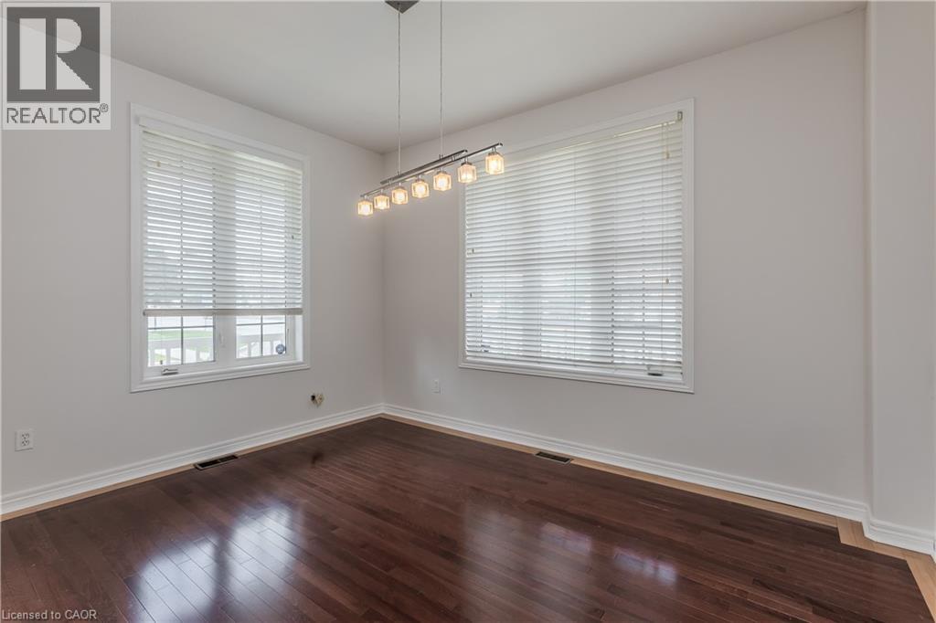 2454 Sutton Drive, Burlington, Ontario  L7L 7A9 - Photo 7 - 40838079