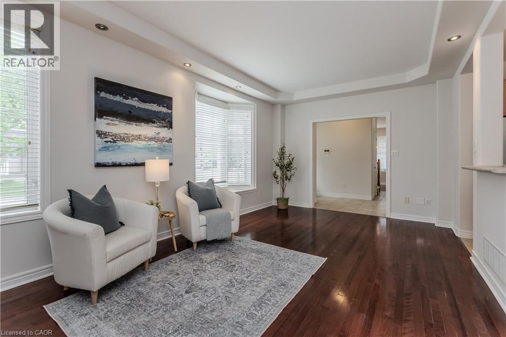 2454 Sutton Drive, Burlington, Ontario  L7L 7A9 - Photo 6 - 40838079