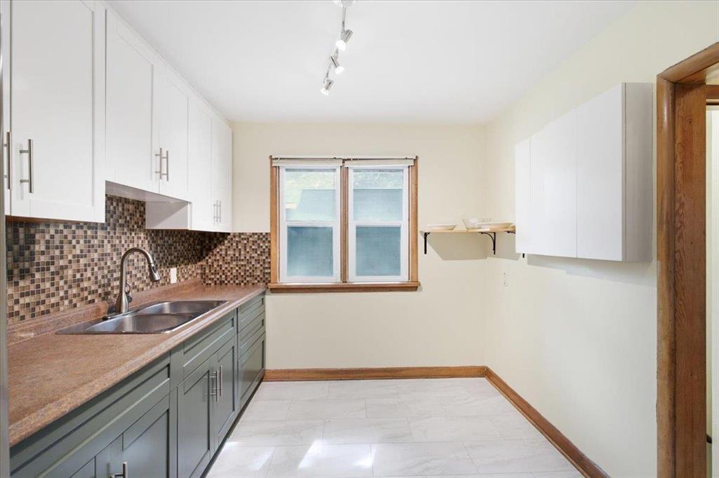1591 Wolseley Avenue W, Winnipeg, Manitoba  R3G 1J2 - Photo 2 - 202613771