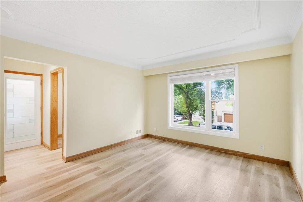 1591 Wolseley Avenue W, Winnipeg, Manitoba  R3G 1J2 - Photo 5 - 202613771
