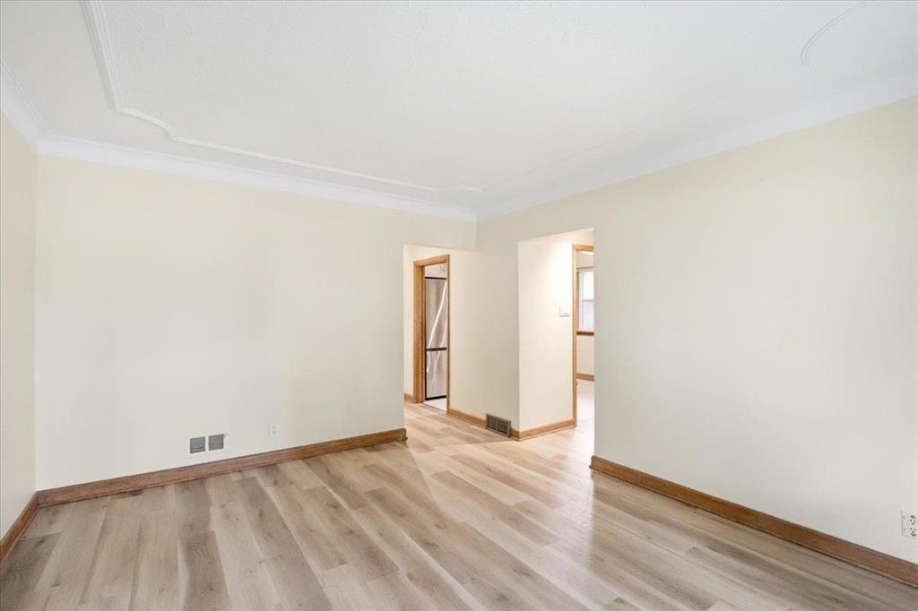 1591 Wolseley Avenue W, Winnipeg, Manitoba  R3G 1J2 - Photo 6 - 202613771