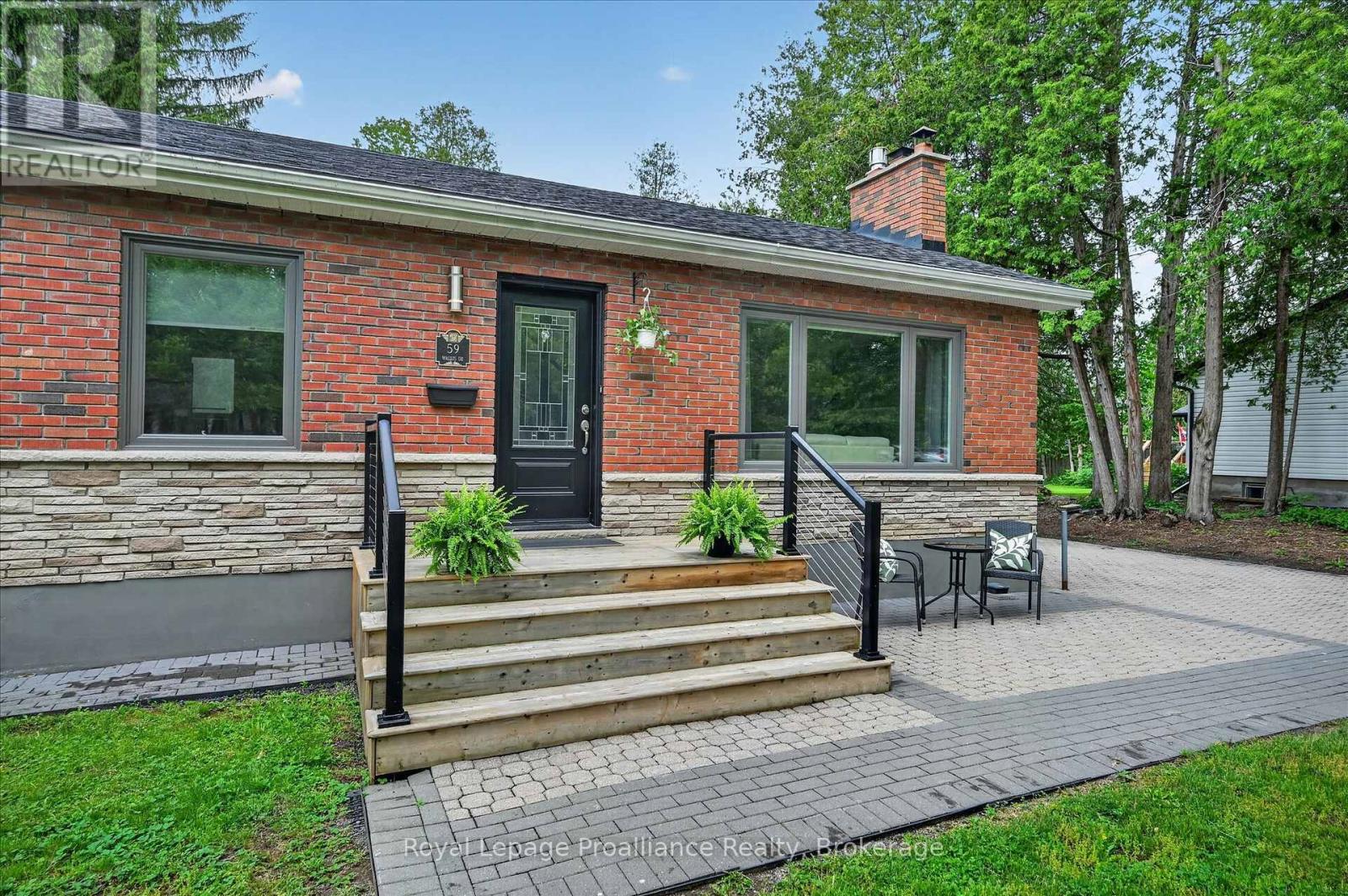 59 Wallis Drive, Peterborough, Ontario  K9J 6B9 - Photo 2 - X13446712