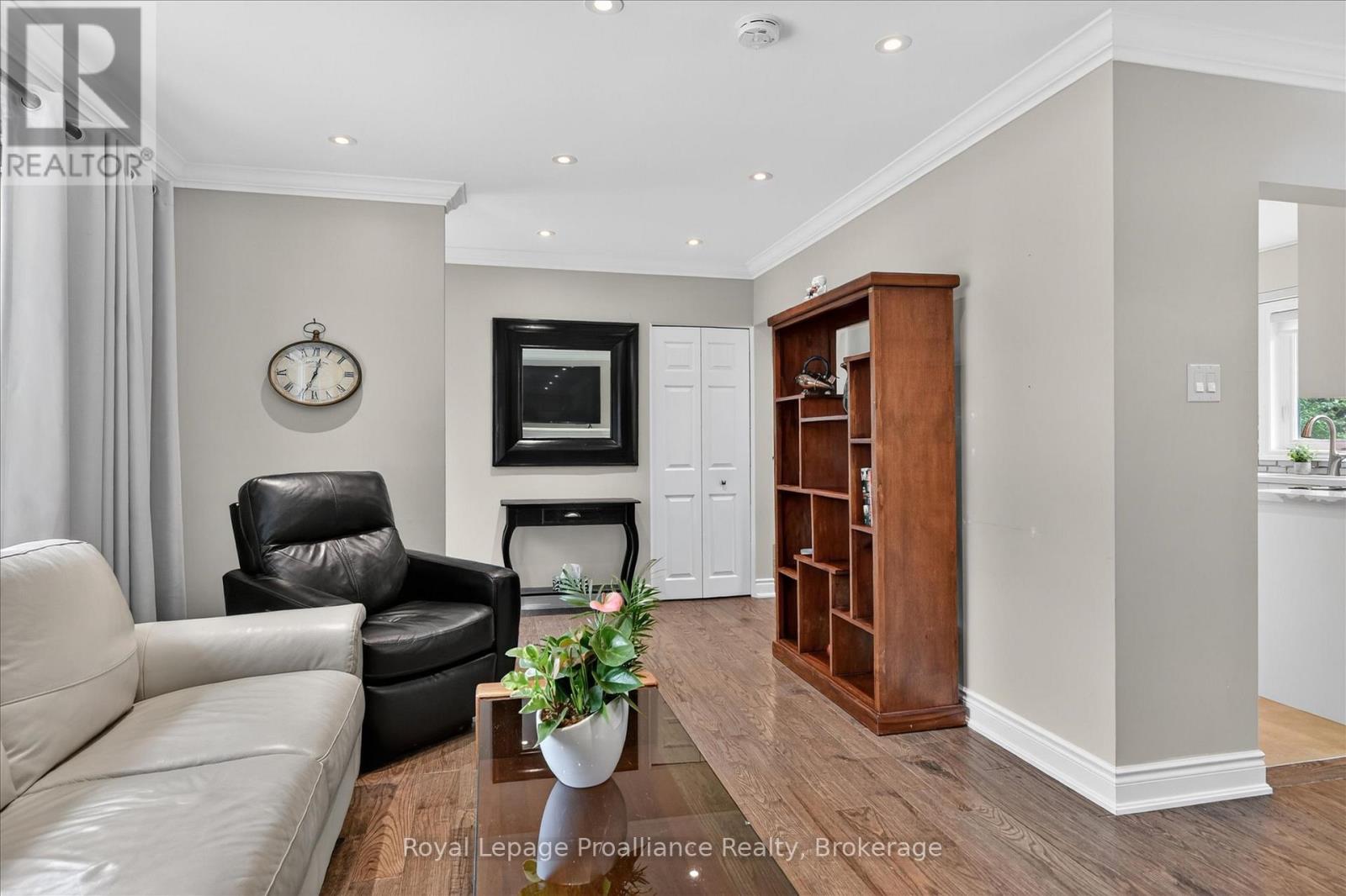 59 Wallis Drive, Peterborough, Ontario  K9J 6B9 - Photo 6 - X13446712