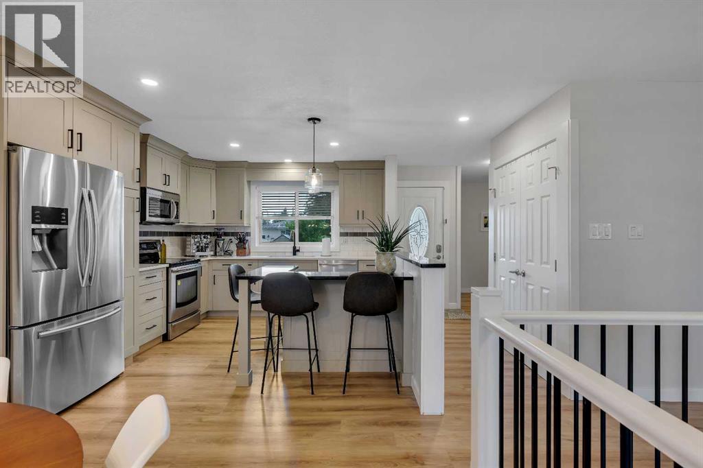 6256 Silver Springs Hill Nw, Calgary, Alberta  T3B 3E6 - Photo 8 - A2320027
