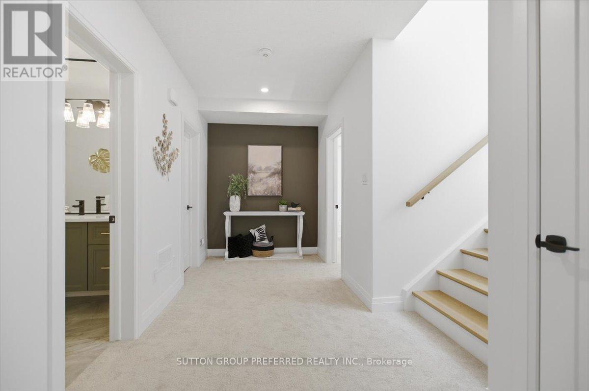 852 Eagletrace Drive, London North, Ontario  N6G 3X9 - Photo 39 - X13446766