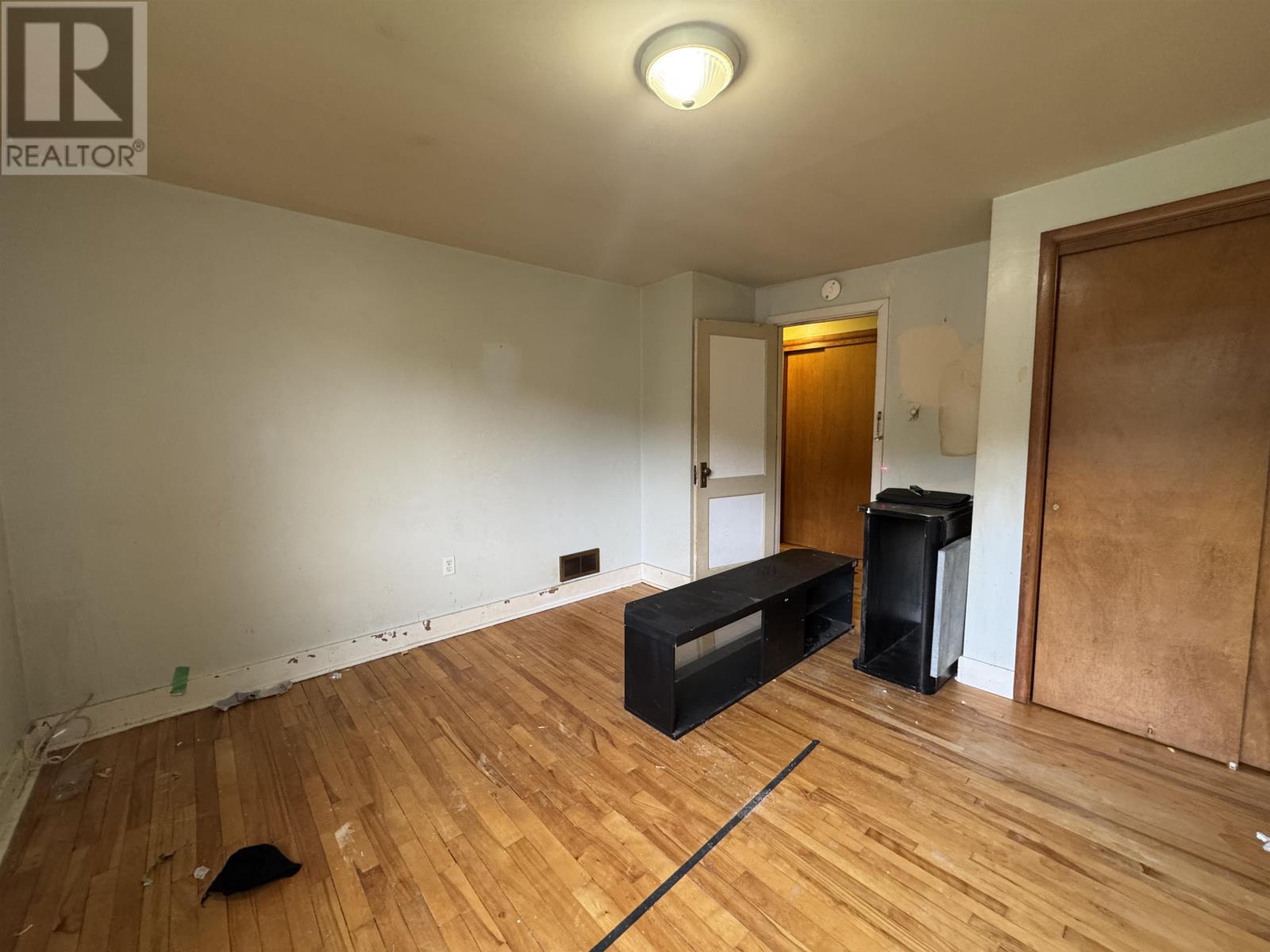 25 Ross Ave, Marathon, Ontario  P0T 2E0 - Photo 7 - TB2601487