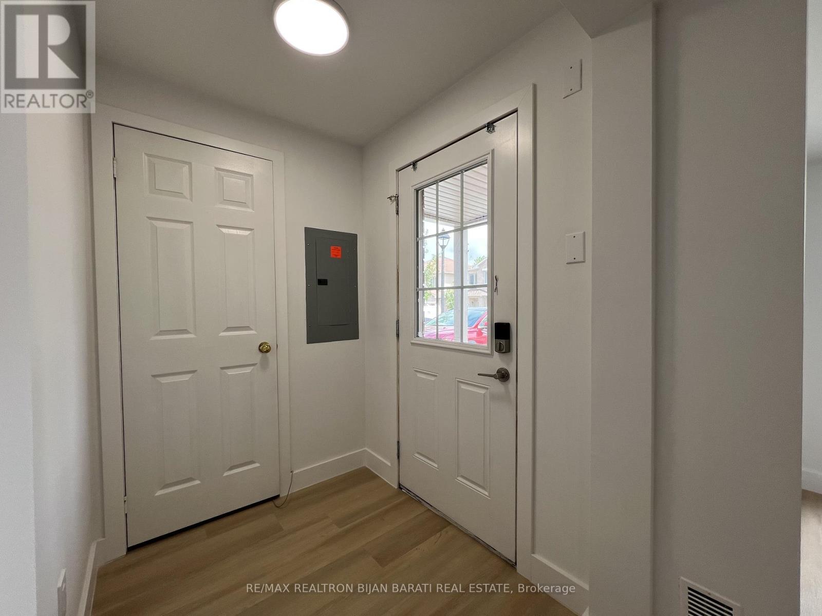 #33 - 175 Stanley Street, Barrie, Ontario  L4M 0G2 - Photo 2 - S13446420