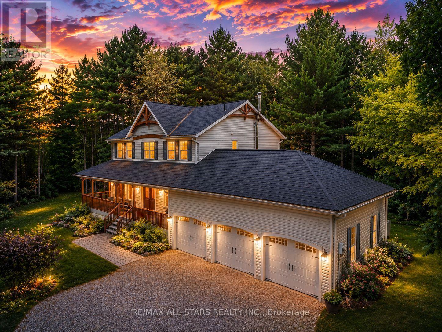 29 Robert Boulevard, Springwater, Ontario  L0L 1V0 - Photo 1 - S13446448
