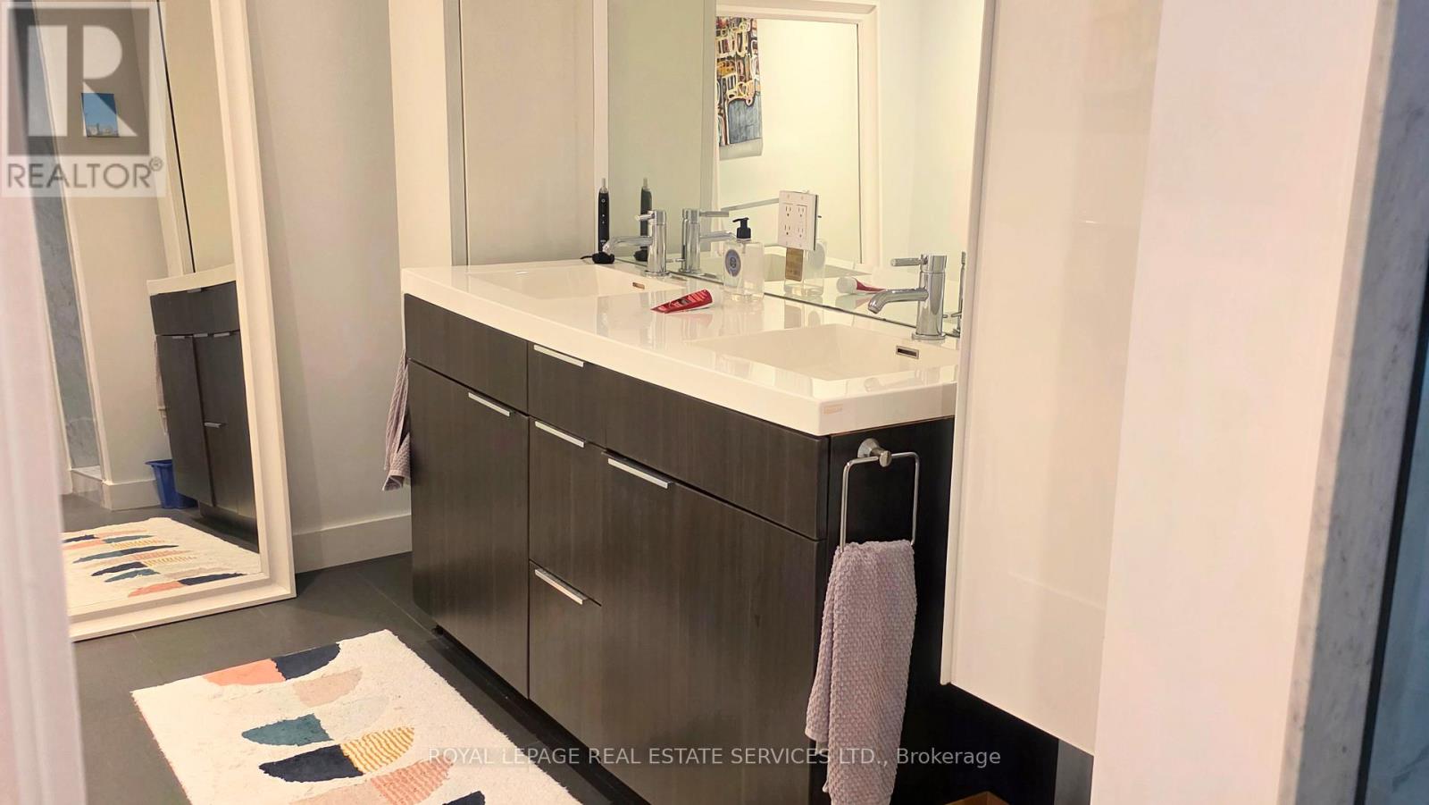 24 Morningside Avenue, Toronto, Ontario  M6S 1C3 - Photo 17 - W13445230