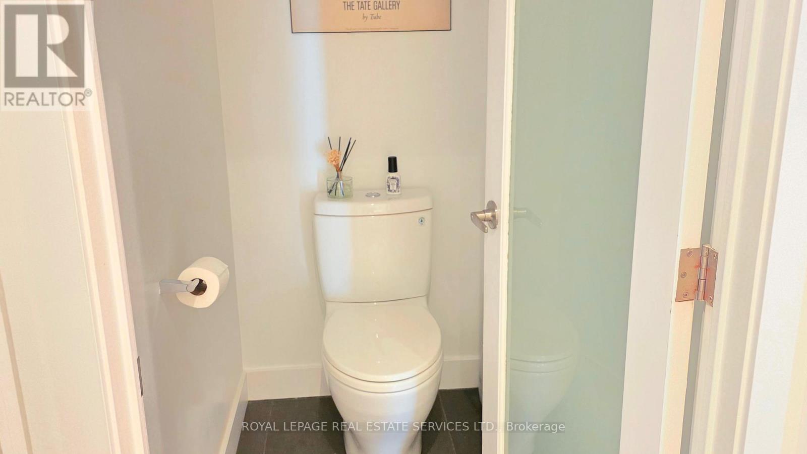 24 Morningside Avenue, Toronto, Ontario  M6S 1C3 - Photo 15 - W13445230