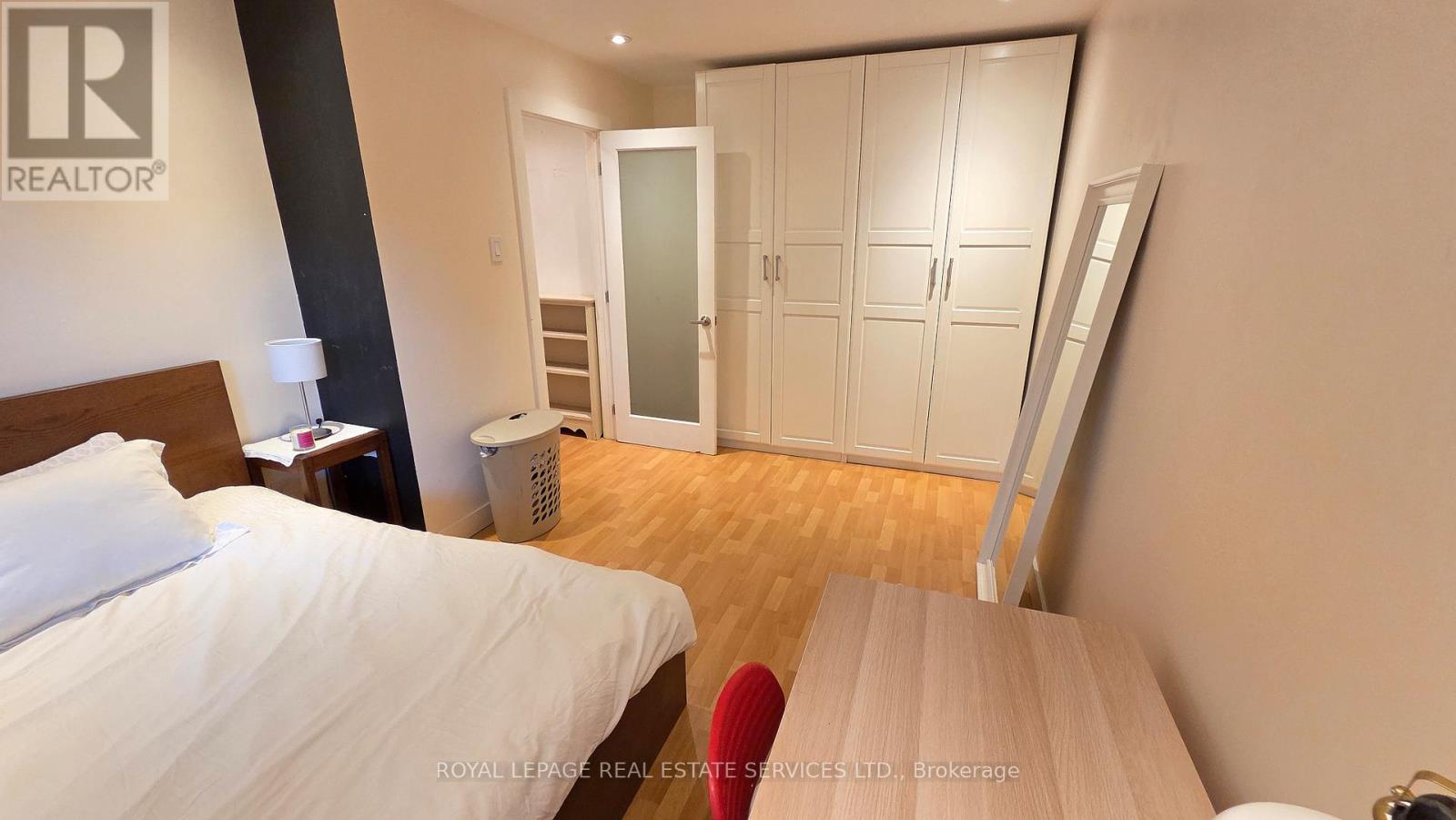 24 Morningside Avenue, Toronto, Ontario  M6S 1C3 - Photo 12 - W13445230
