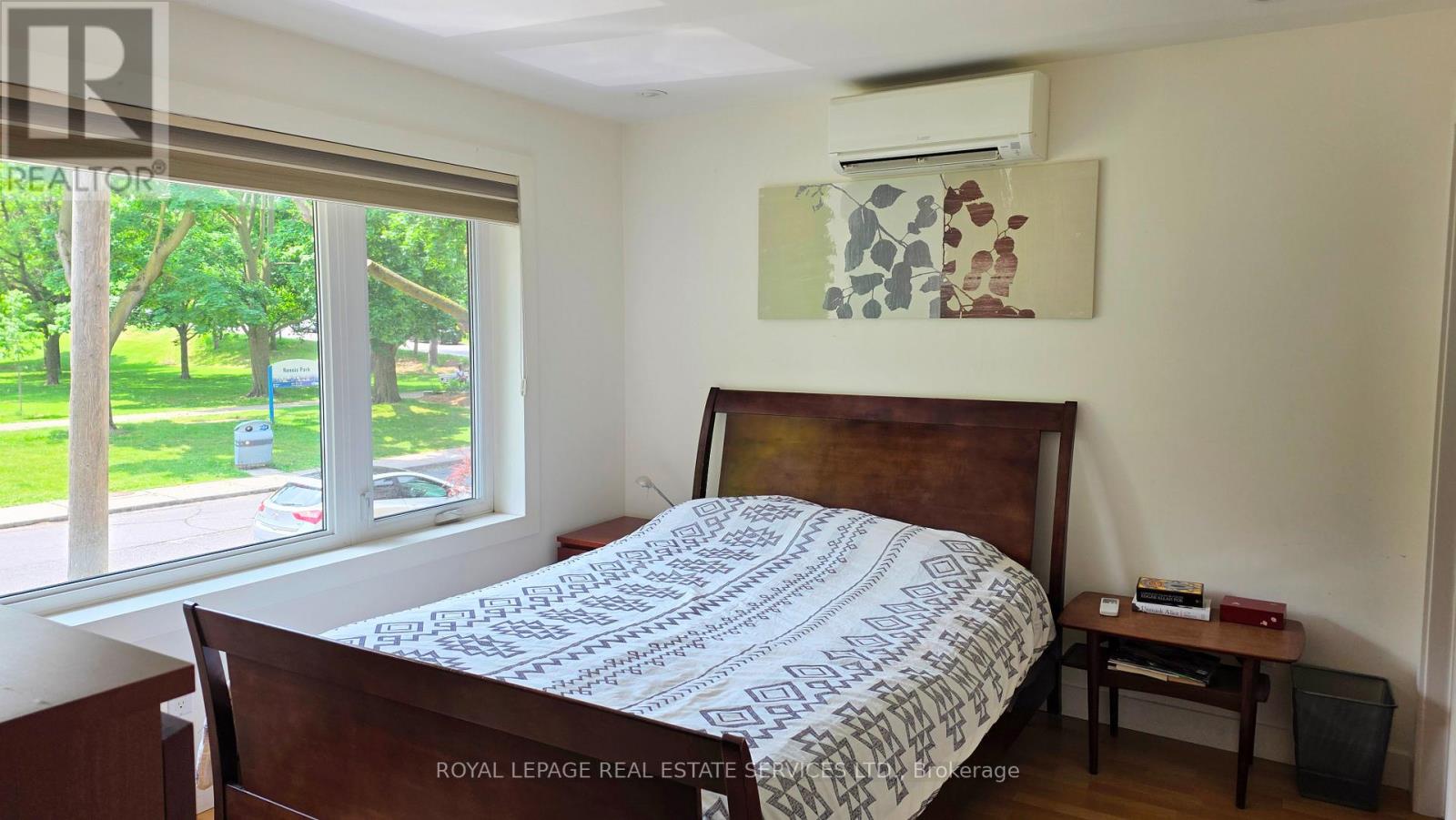 24 Morningside Avenue, Toronto, Ontario  M6S 1C3 - Photo 4 - W13445230