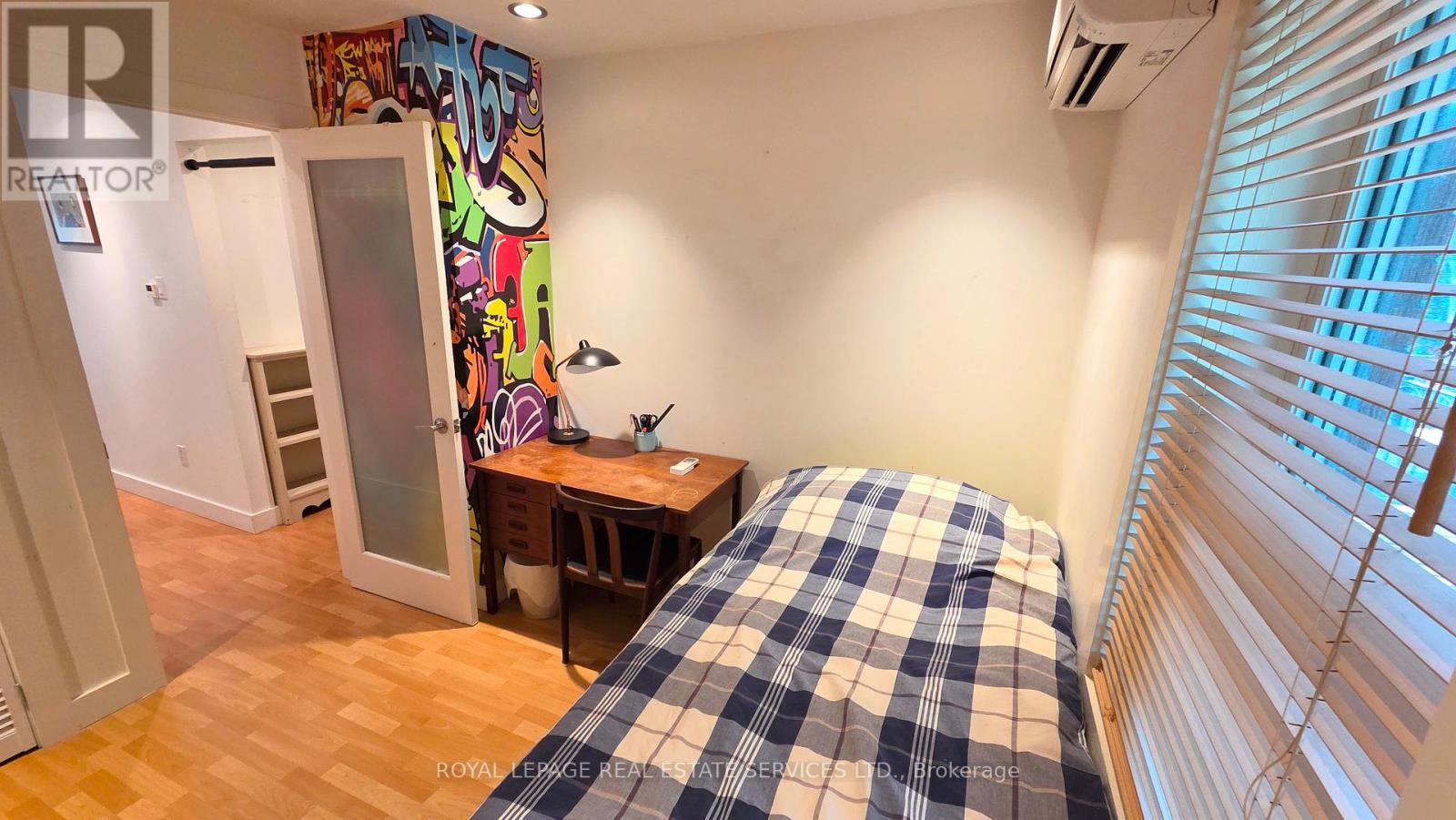 24 Morningside Avenue, Toronto, Ontario  M6S 1C3 - Photo 9 - W13445230
