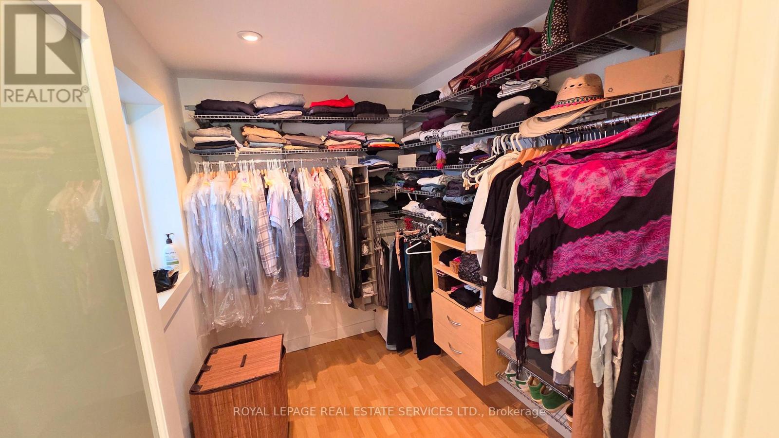 24 Morningside Avenue, Toronto, Ontario  M6S 1C3 - Photo 6 - W13445230