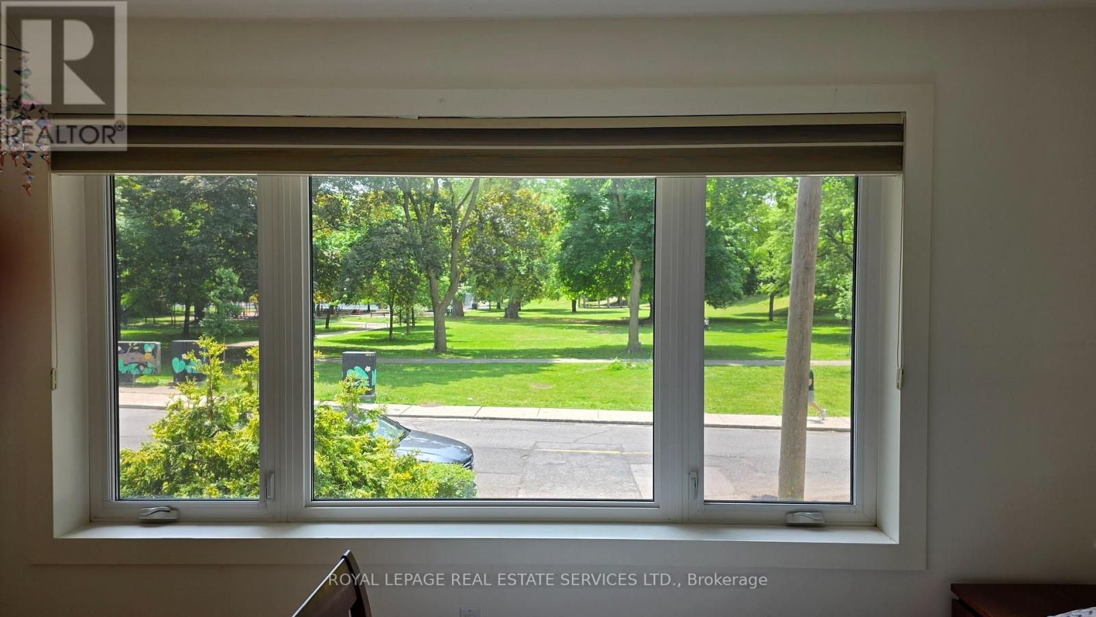 24 Morningside Avenue, Toronto, Ontario  M6S 1C3 - Photo 5 - W13445230