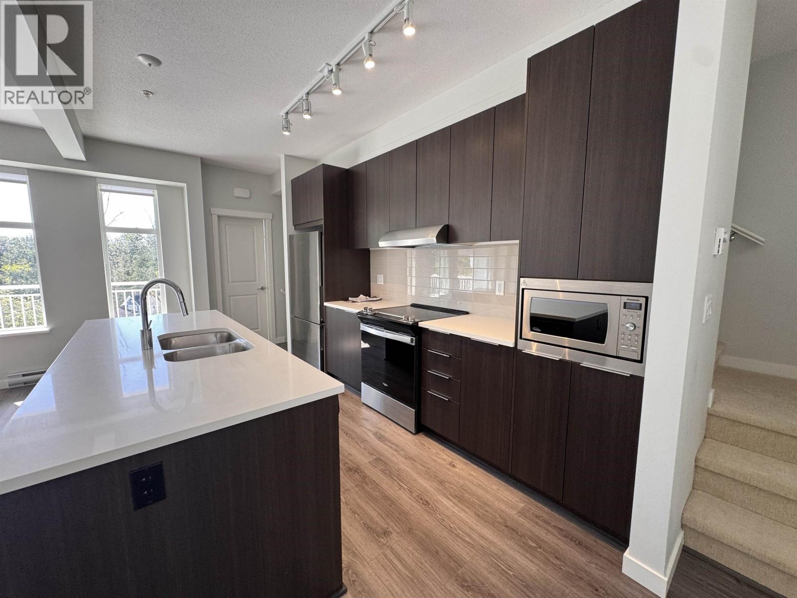 2410 11280 Pazarena Pl, Maple Ridge, British Columbia  V2X 9H8 - Photo 7 - R3113880