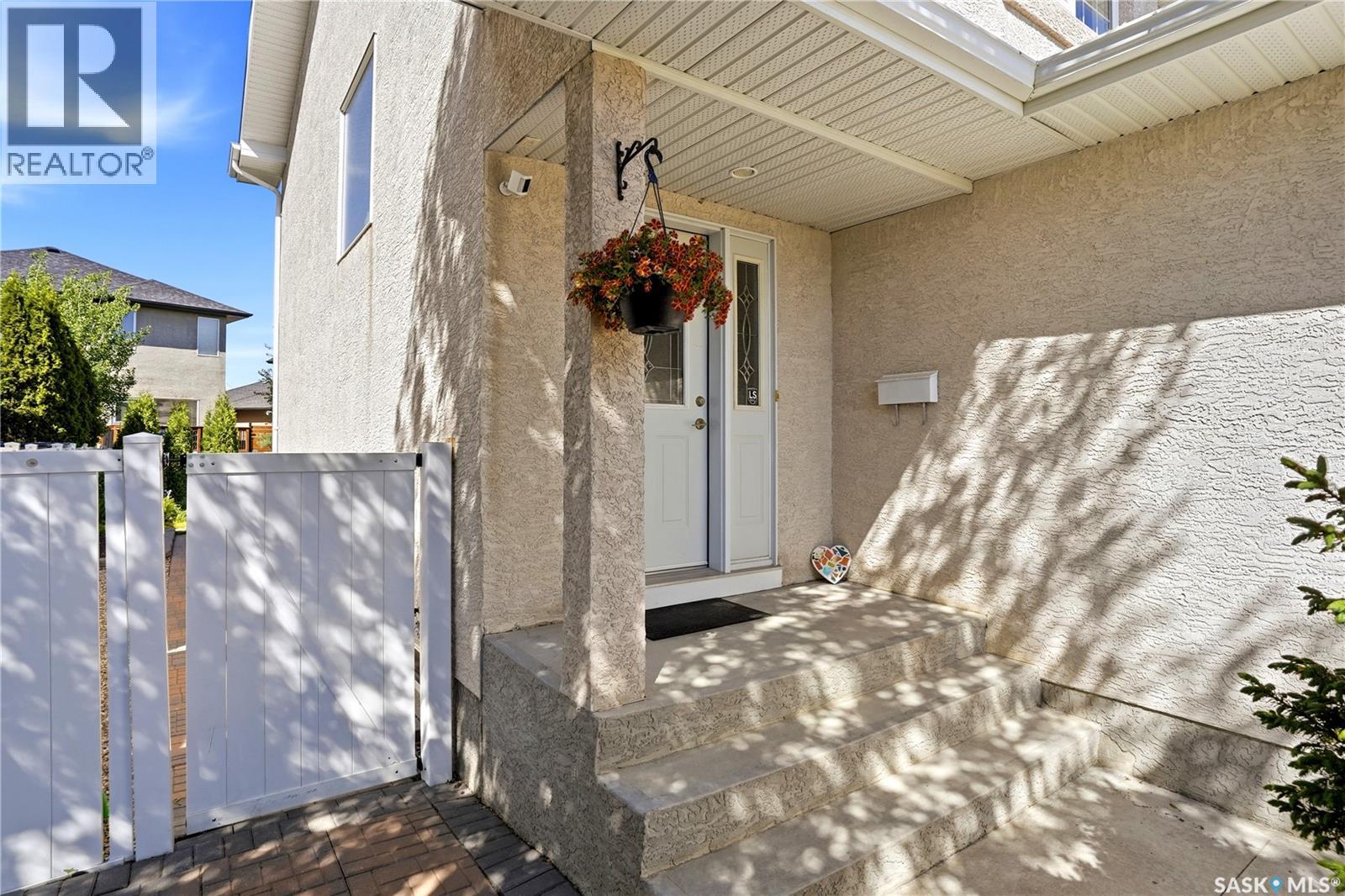 3610 Sandringham Road E, Regina, Saskatchewan  S4V 3C4 - Photo 3 - SK039153