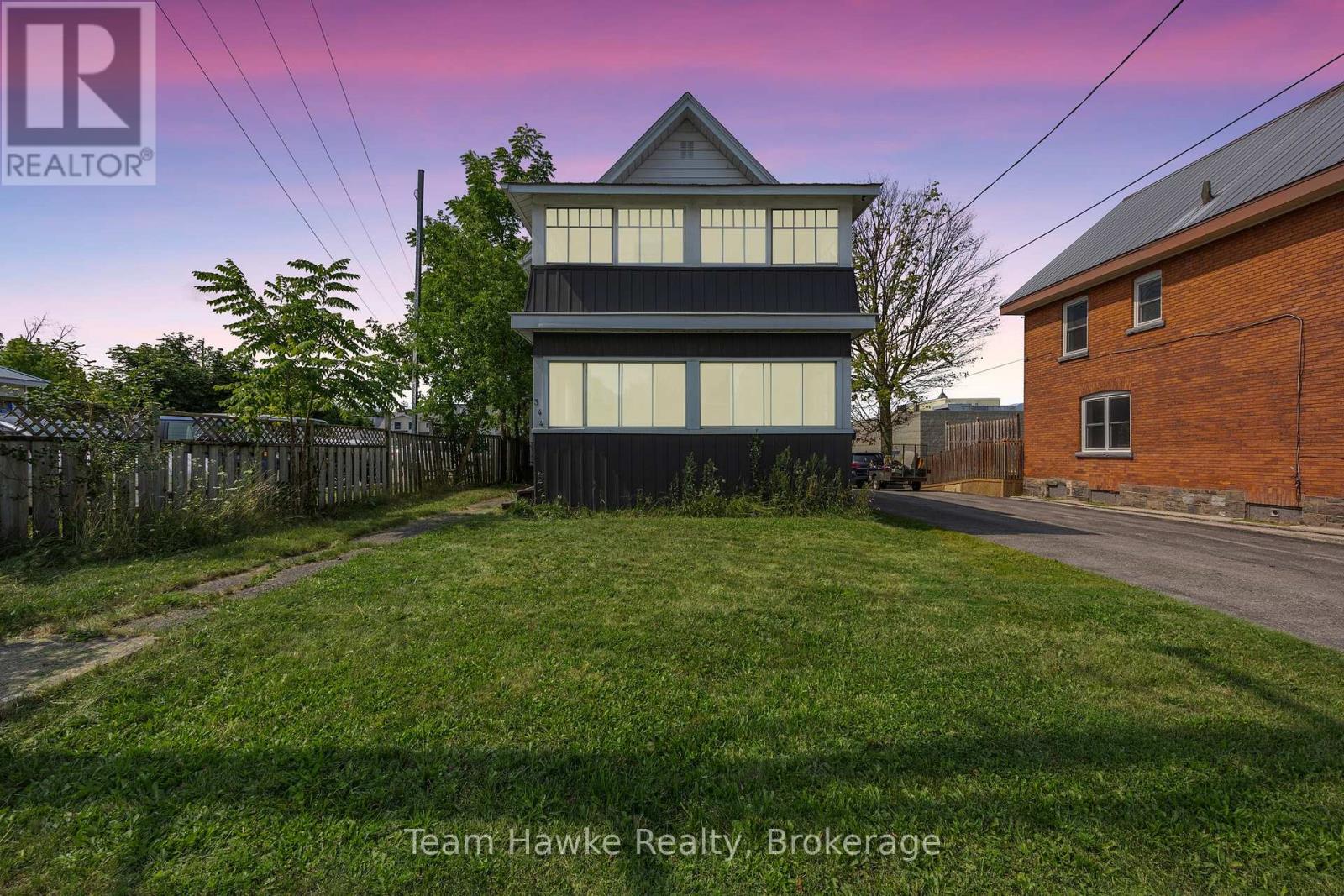 344 MIDLAND AVENUE, midland, Ontario