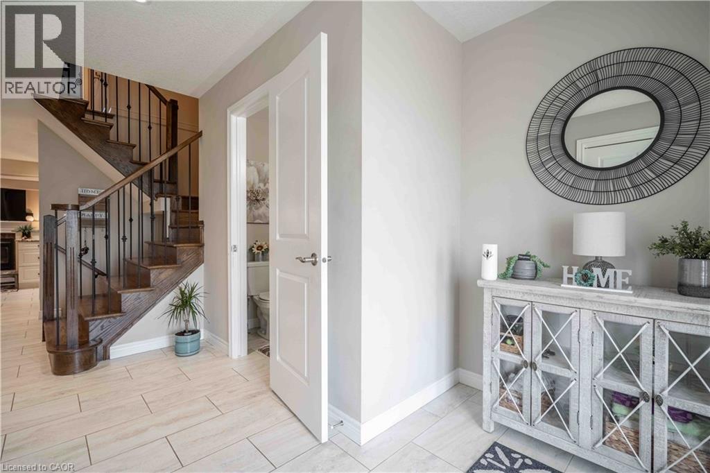 18 Cittadella Boulevard, Stoney Creek, Ontario  L0R 1P0 - Photo 3 - 40835218