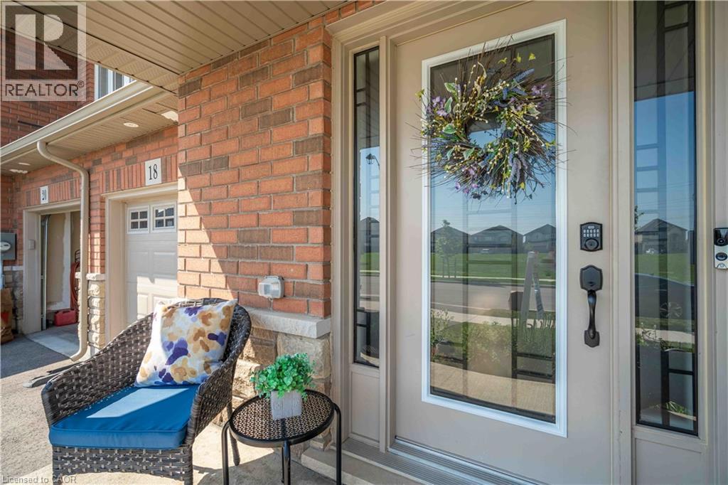 18 Cittadella Boulevard, Stoney Creek, Ontario  L0R 1P0 - Photo 2 - 40835218