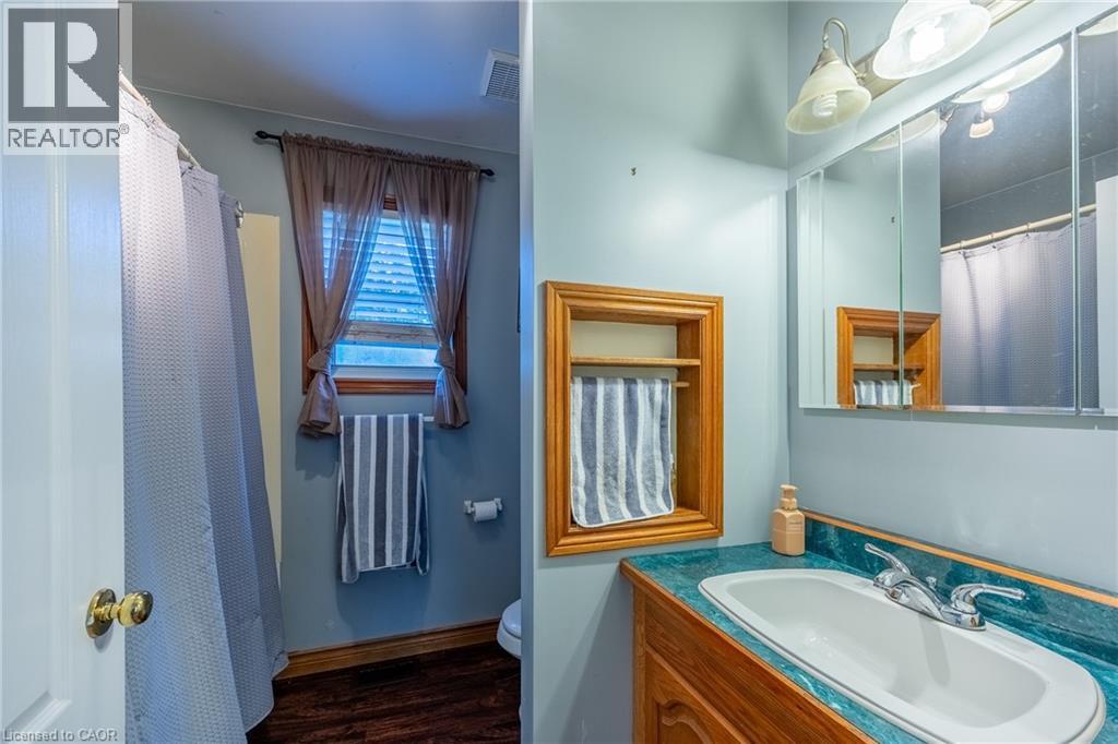 21 Centre Street, Port Rowan, Ontario  N0E 1M0 - Photo 10 - 40837891