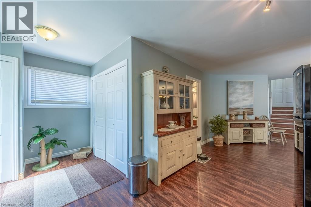 21 Centre Street, Port Rowan, Ontario  N0E 1M0 - Photo 3 - 40837891