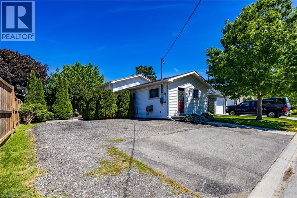 21 Centre Street, Port Rowan, Ontario  N0E 1M0 - Photo 1 - 40837891