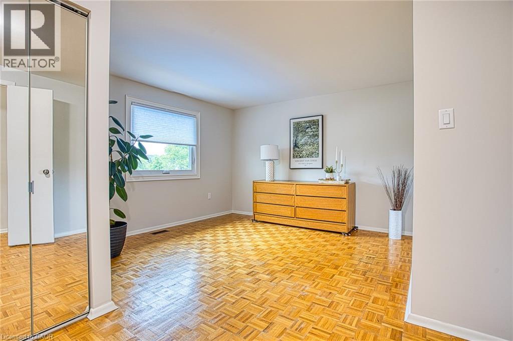 1340 Monmouth Drive, Burlington, Ontario  L7P 3J6 - Photo 29 - 40839198