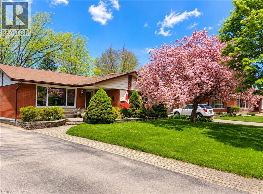 209 DIXIE Crescent, Waterloo, Ontario
