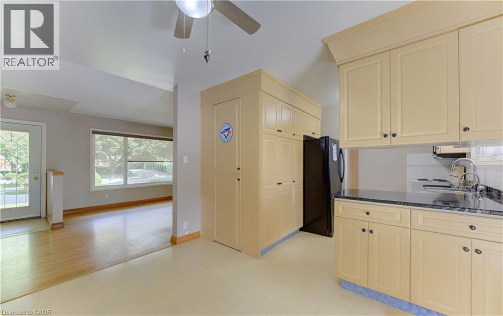 209 Dixie Crescent, Waterloo, Ontario  N2J 3K9 - Photo 9 - 40839708