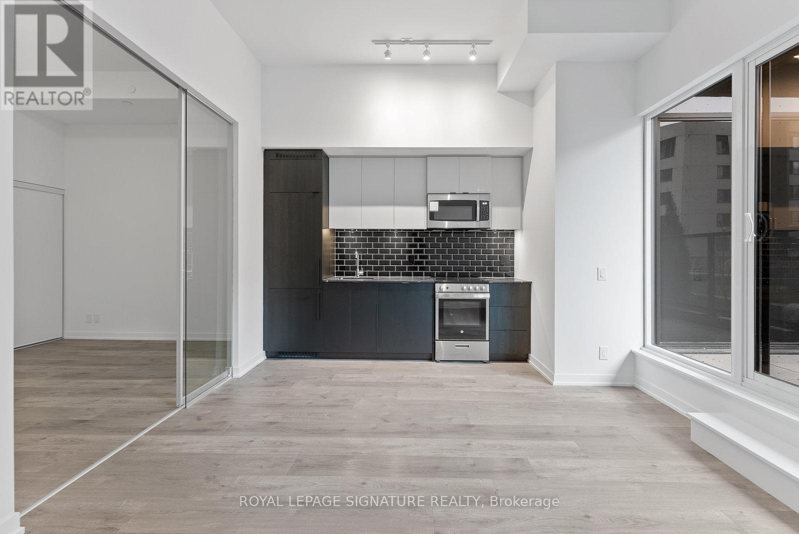 201 - 1182 King Street W, Toronto, Ontario M6K 1E6 - Photo 5 - W13446366