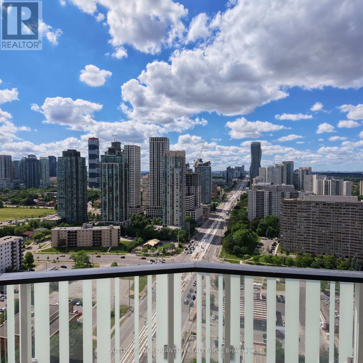 2707 - 1 Fairview Road E, Mississauga, Ontario  L5A 4C6 - Photo 15 - W13446450