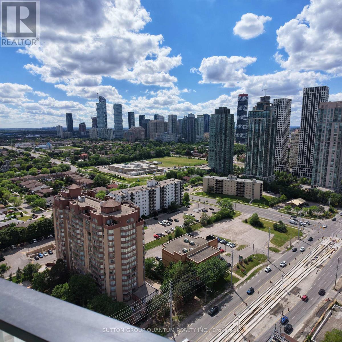 2707 - 1 Fairview Road E, Mississauga, Ontario  L5A 4C6 - Photo 18 - W13446450