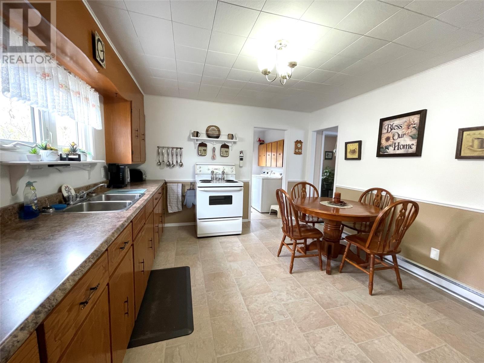 4 Churchill Place, Grand Falls-Windsor, Newfoundland & Labrador  A2B 1C4 - Photo 4 - 1298946