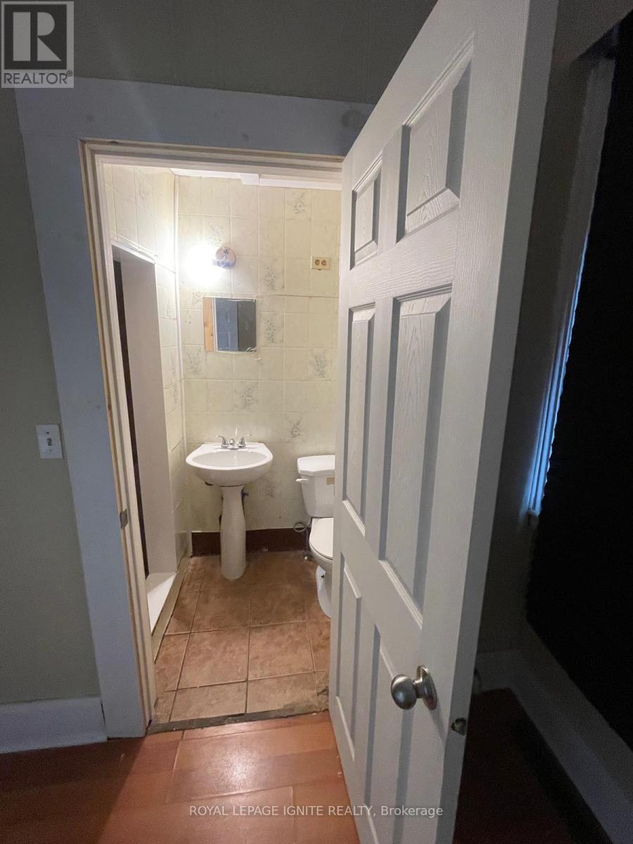 118 Lindsay Street S, Kawartha Lakes, Ontario  K9V 2M7 - Photo 12 - X13446332