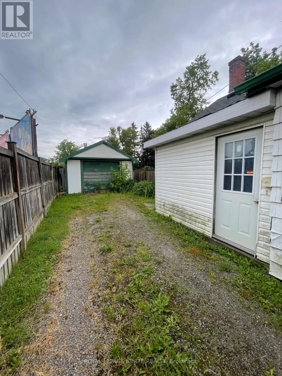 118 Lindsay Street S, Kawartha Lakes, Ontario  K9V 2M7 - Photo 20 - X13446332