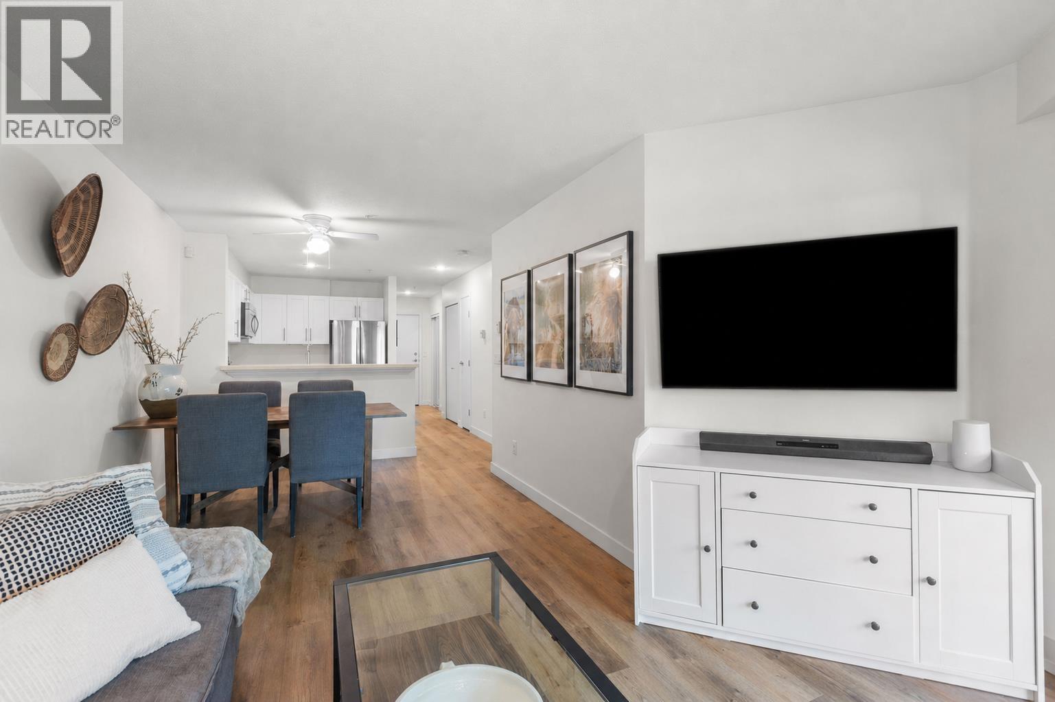 113 147 E 1st Street, North Vancouver, British Columbia  V7L 1B2 - Photo 9 - R3116109
