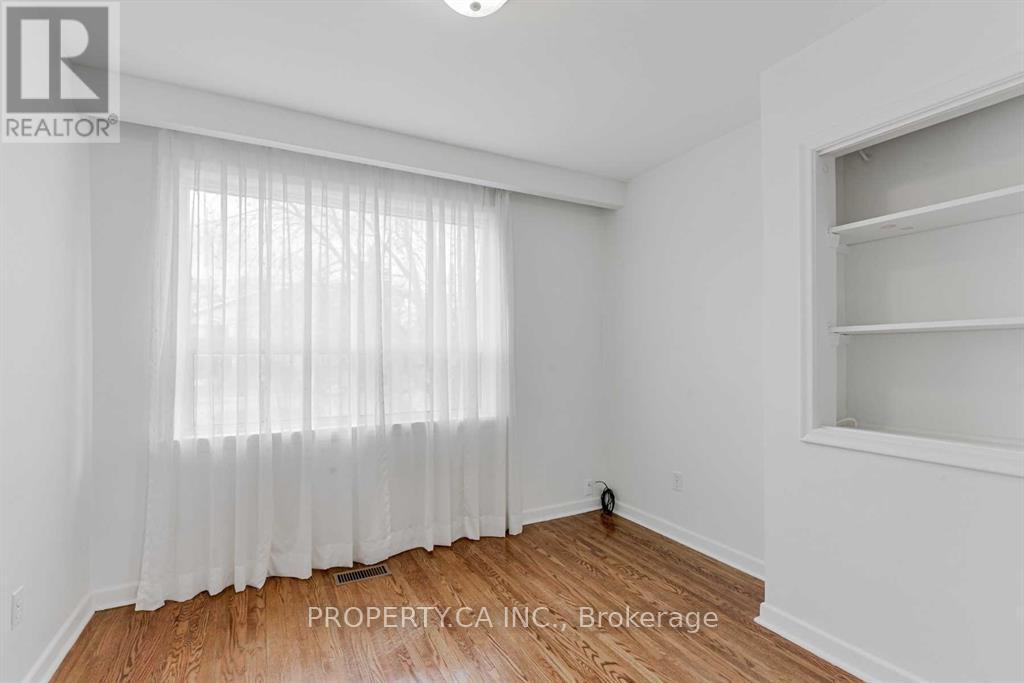 Main - 45 Lissom Crescent, Toronto, Ontario M2R 2P2 - Photo 12 - C13446580