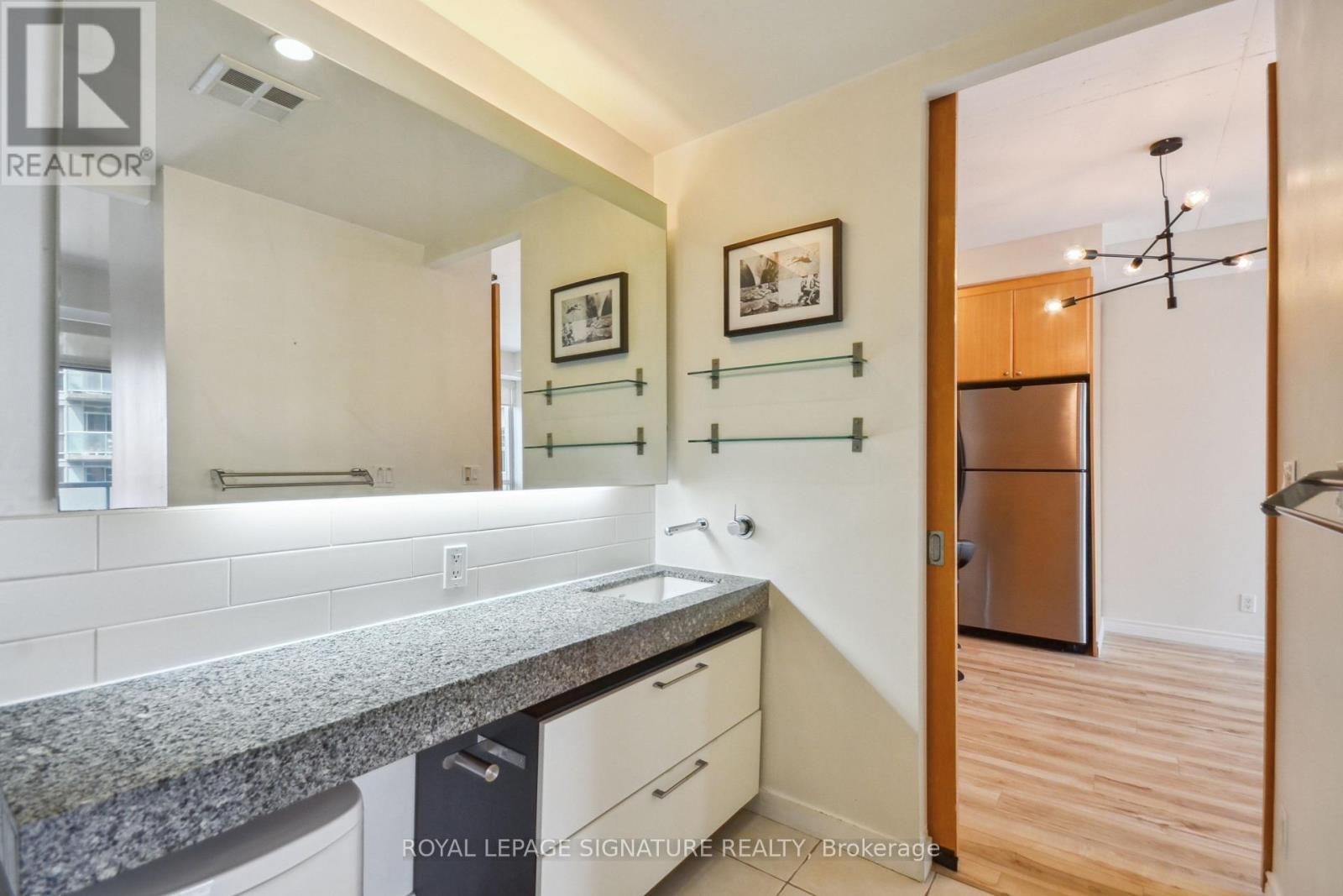 602 - 1 Shaw Street, Toronto, Ontario M6K 0A1 - Photo 25 - C13446592