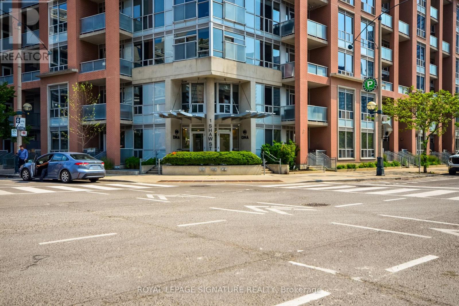 602 - 1 Shaw Street, Toronto, Ontario M6K 0A1 - Photo 6 - C13446592