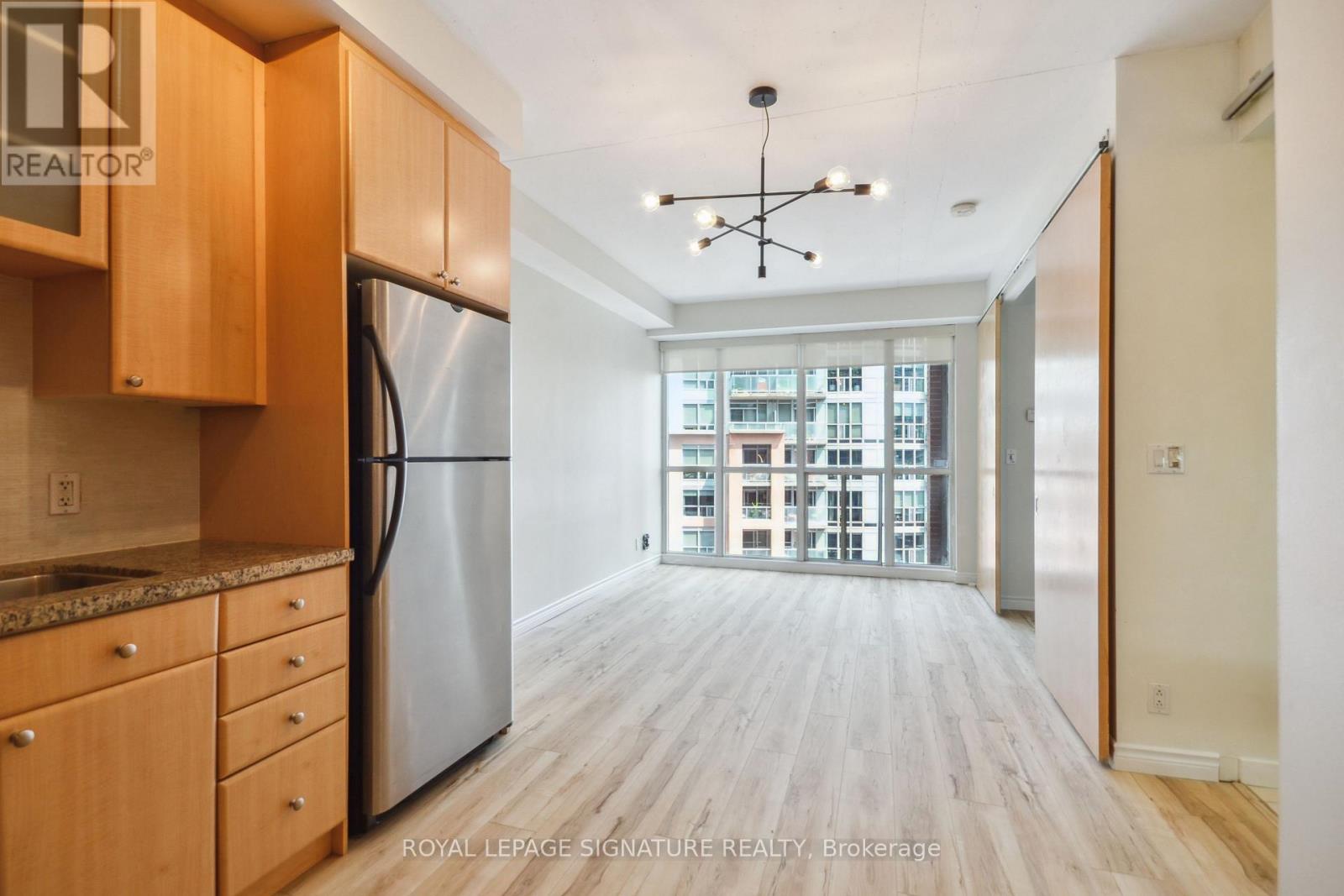 602 - 1 Shaw Street, Toronto, Ontario M6K 0A1 - Photo 8 - C13446592