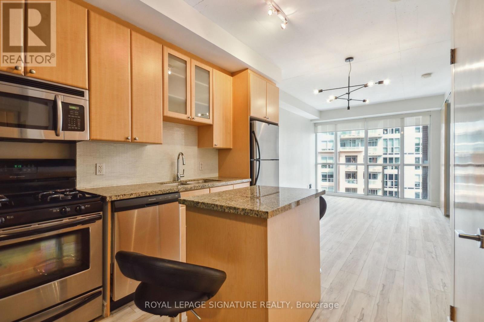 602 - 1 Shaw Street, Toronto, Ontario M6K 0A1 - Photo 9 - C13446592