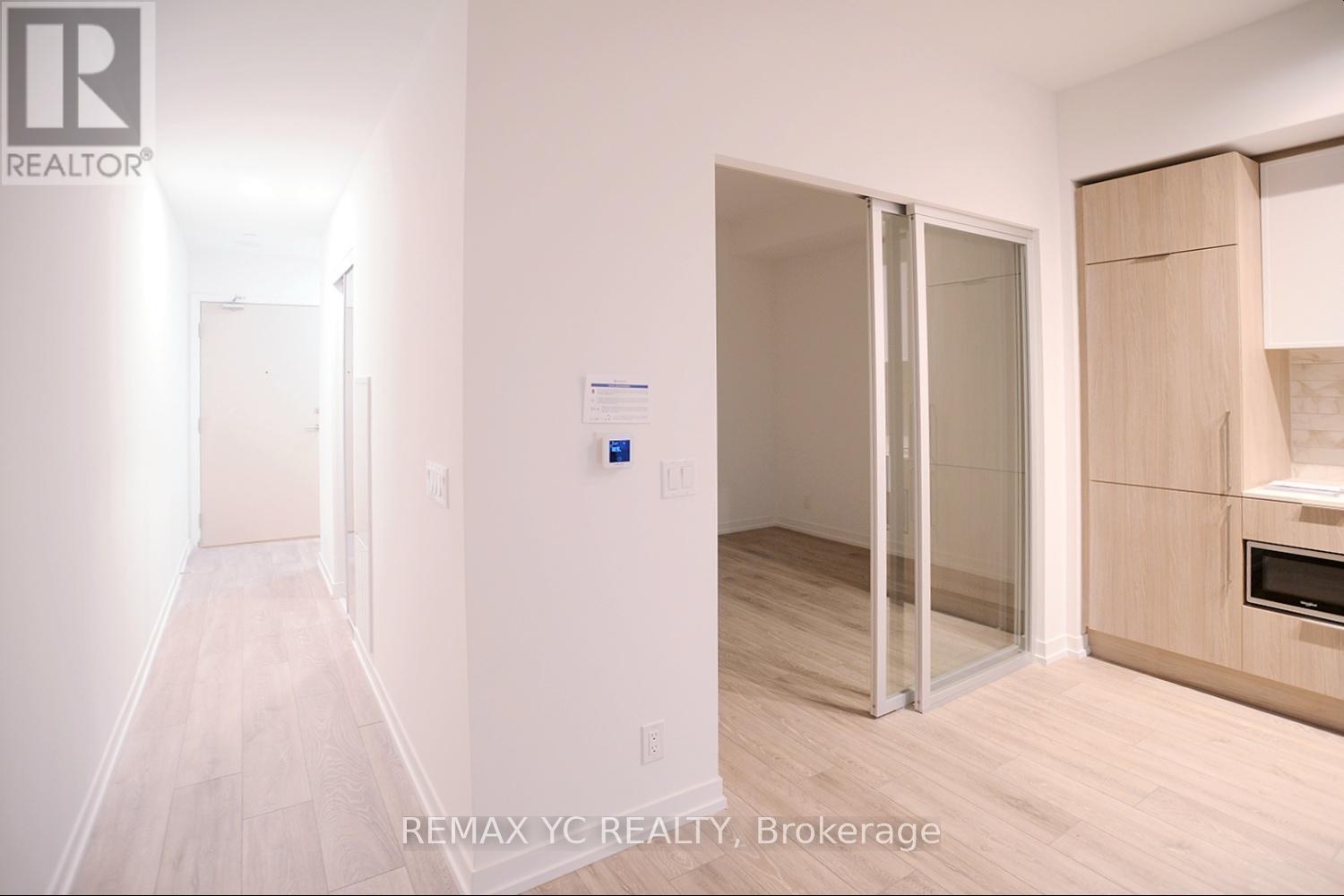 721 - 2020 Bathurst Street, Toronto, Ontario M5P 3L1 - Photo 3 - C13446678