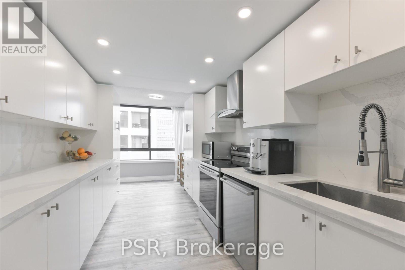 1402 - 280 Simcoe Street, Toronto, Ontario M5T 2Y5 - Photo 11 - C13446694